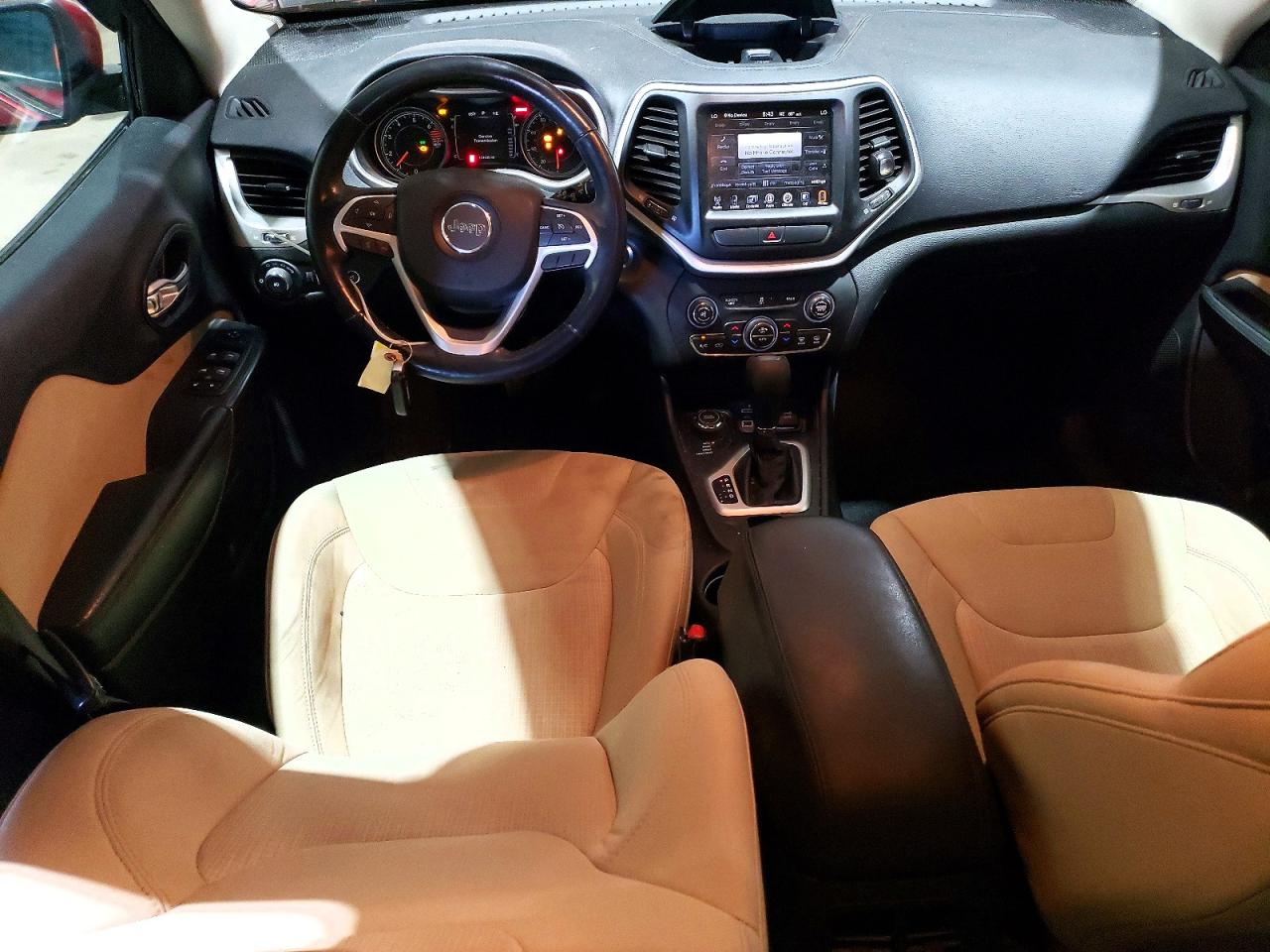 2016 JEEP CHEROKEE LATITUDE photo 8