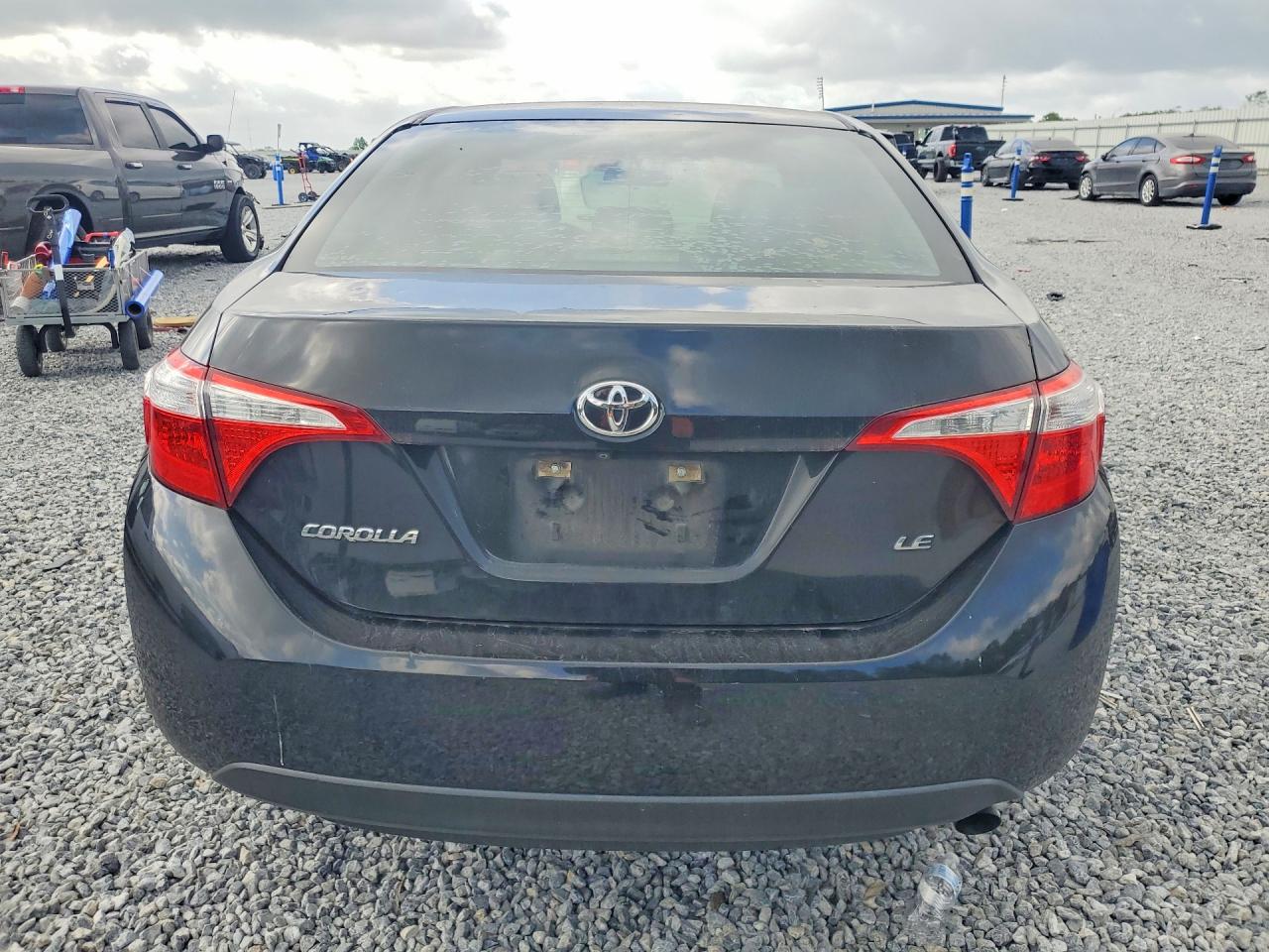 2016 TOYOTA COROLLA LE photo 11