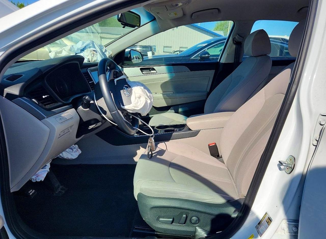 2018 HYUNDAI SONATA SEL photo 19