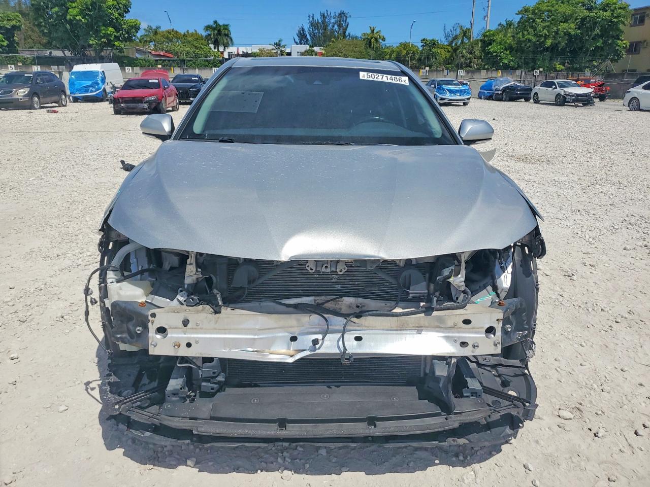 2018 TOYOTA CAMRY SE photo 9
