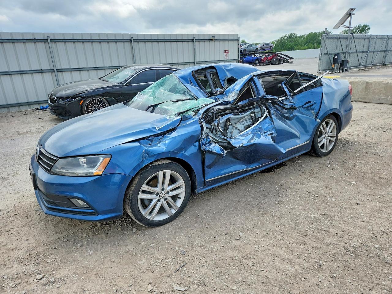 2017 VOLKSWAGEN JETTA