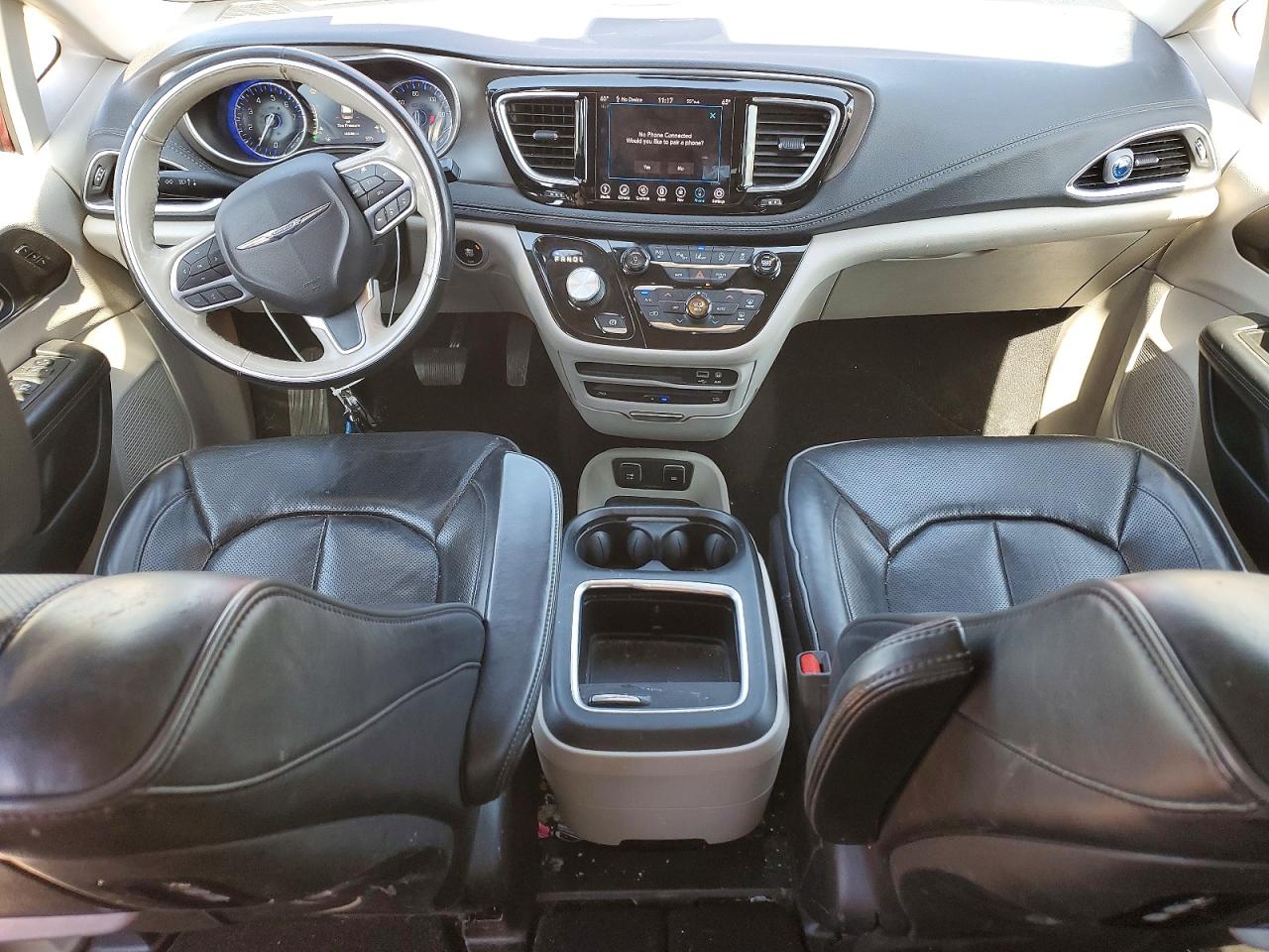 2019 CHRYSLER PACIFICA LIMITED photo 8
