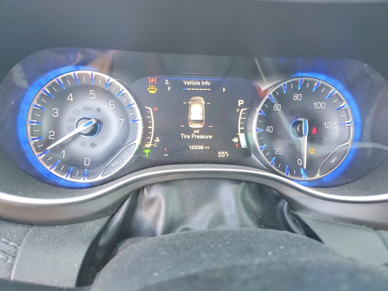2019 CHRYSLER PACIFICA LIMITED photo 9