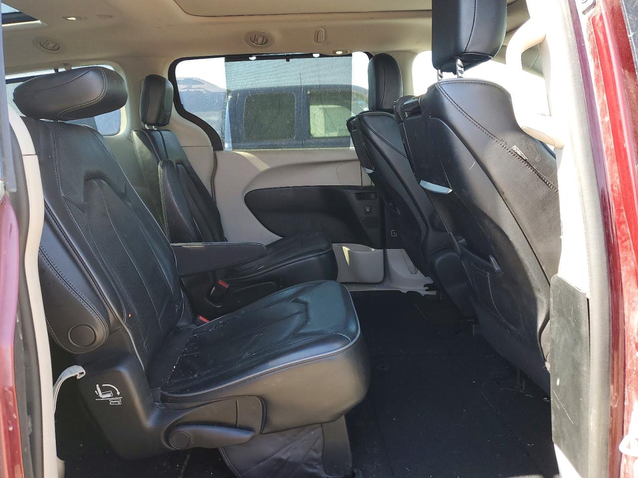 2019 CHRYSLER PACIFICA LIMITED photo 11