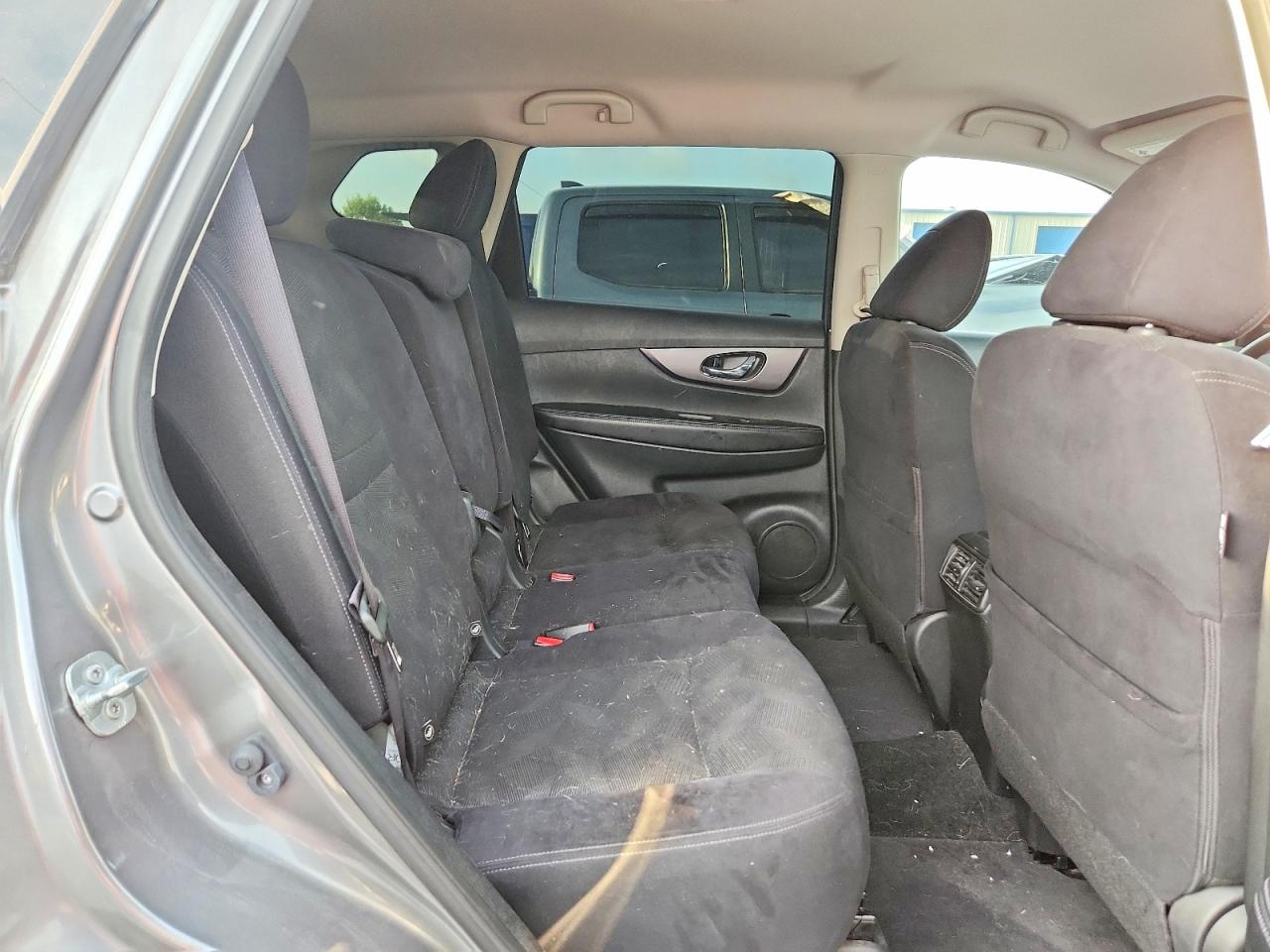 2016 NISSAN ROGUE SV photo 21