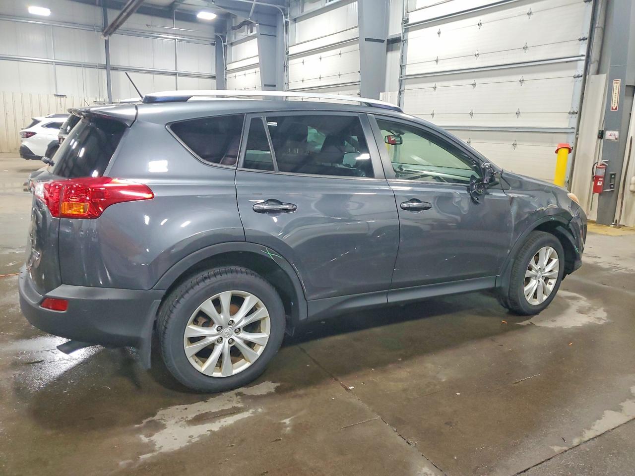 2014 TOYOTA RAV4 LIMITED photo 3