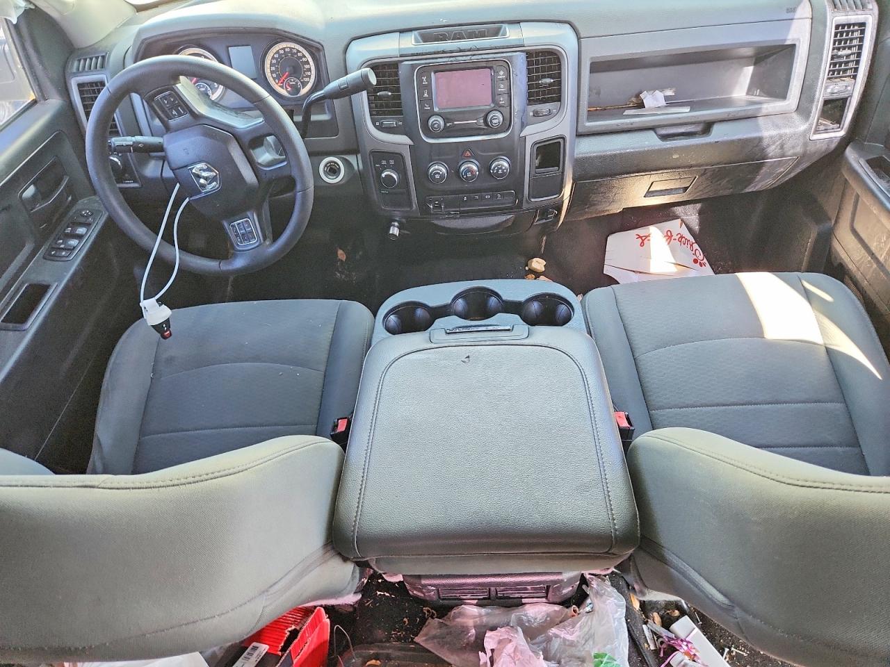 2017 RAM 2500 photo 15