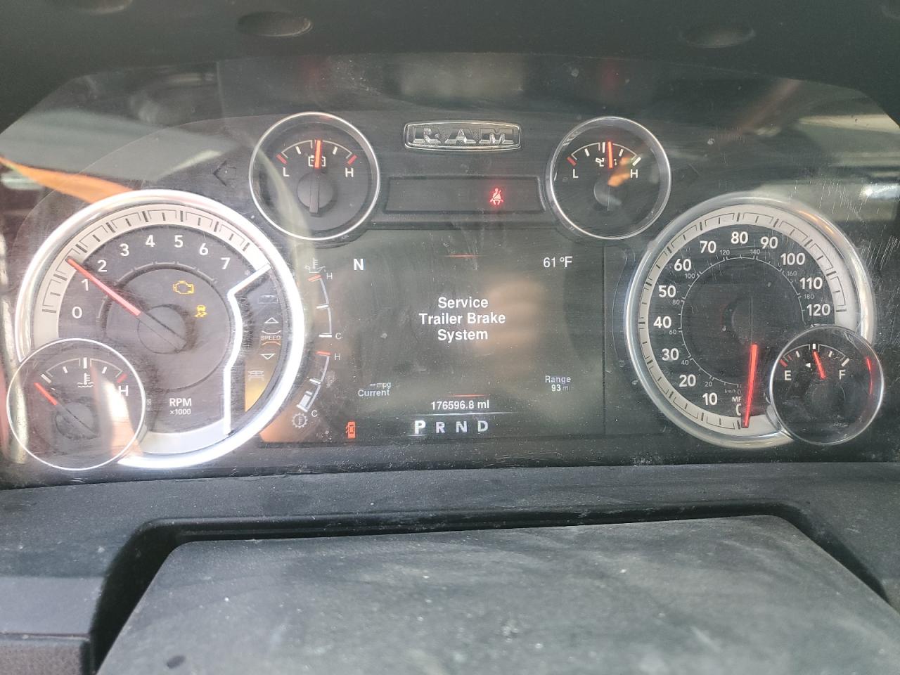 2016 RAM 1500 SPORT photo 9