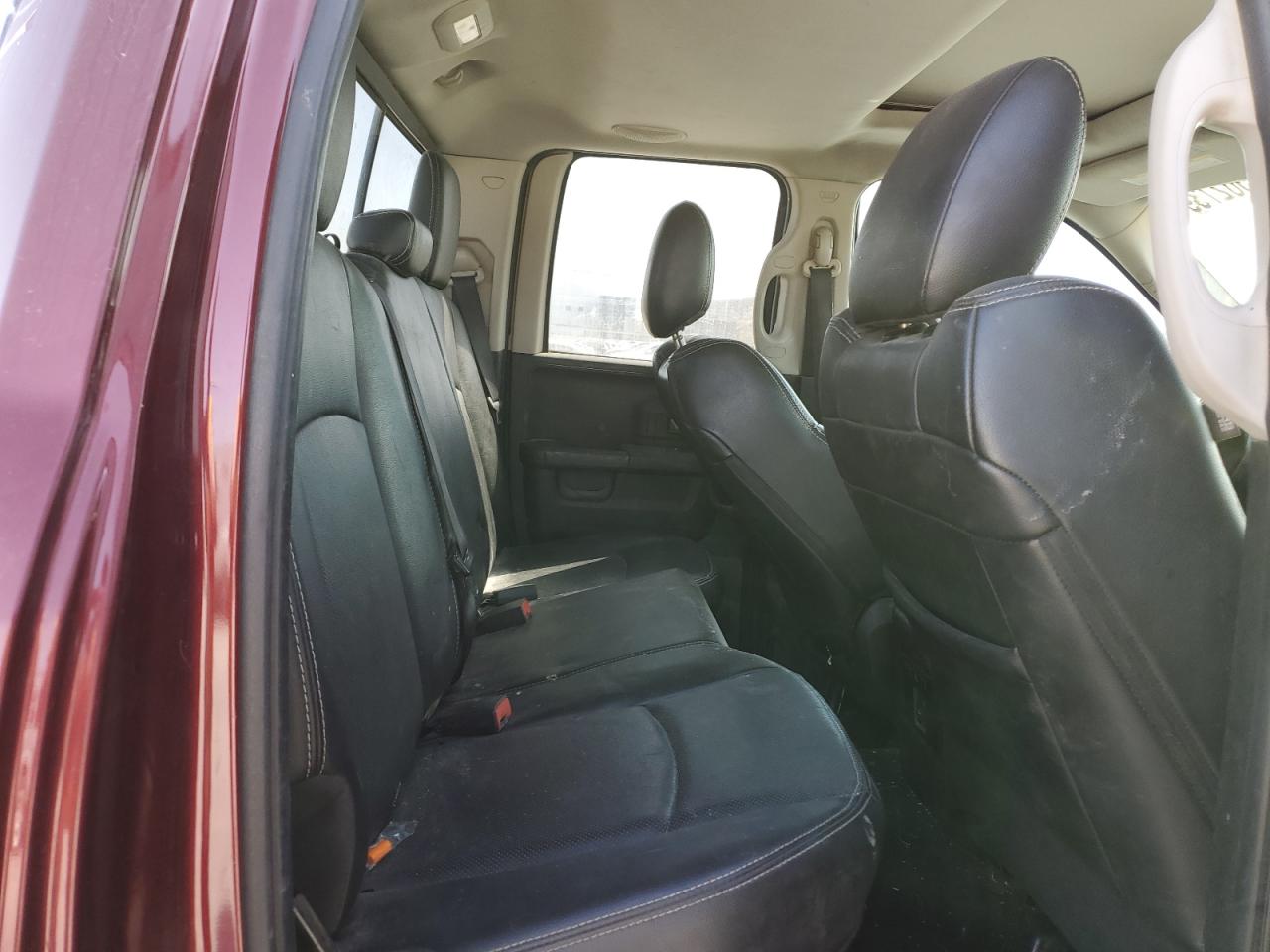 2016 RAM 1500 SPORT photo 10