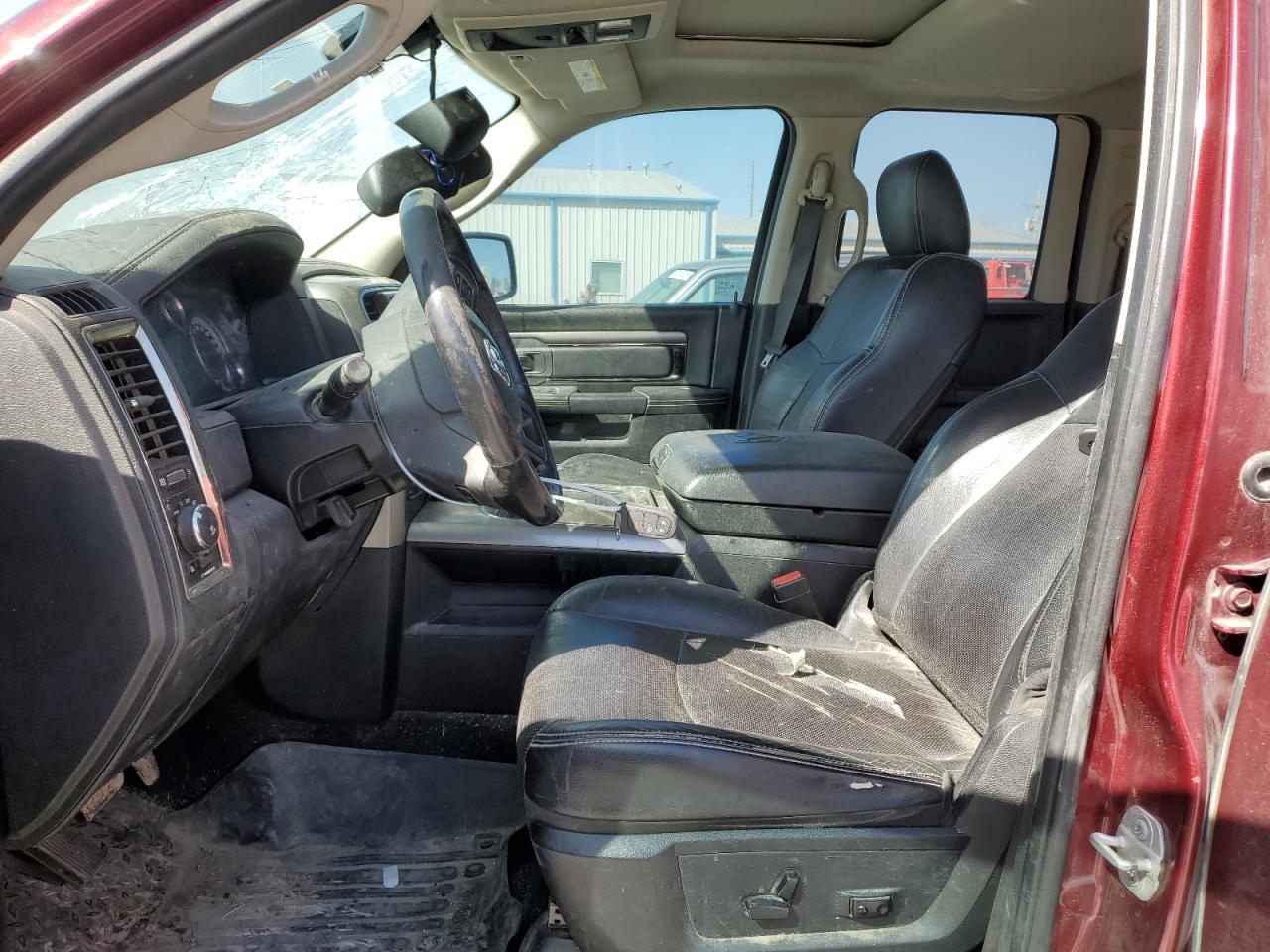 2016 RAM 1500 SPORT photo 7
