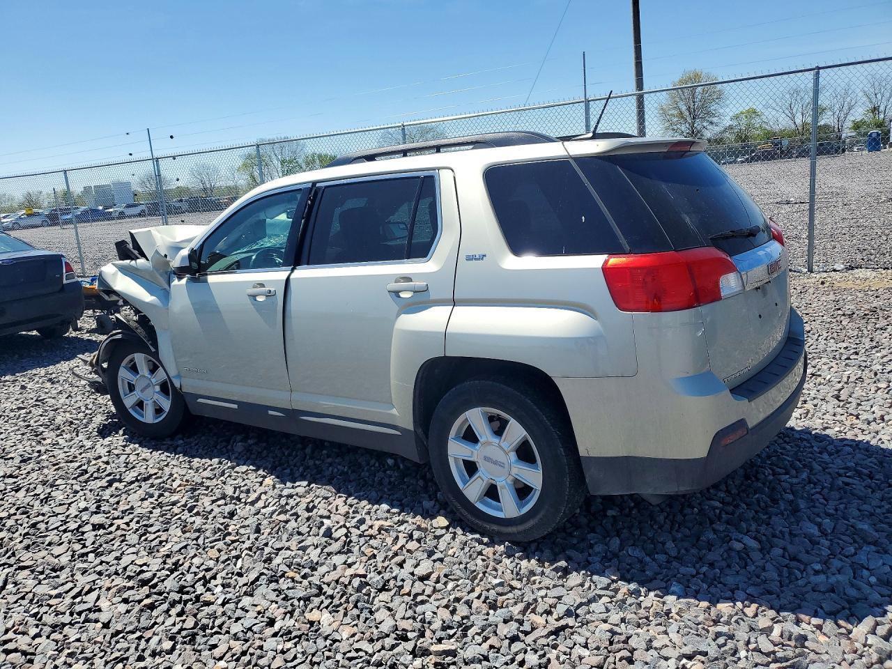 2013 GMC TERRAIN SLT photo 4