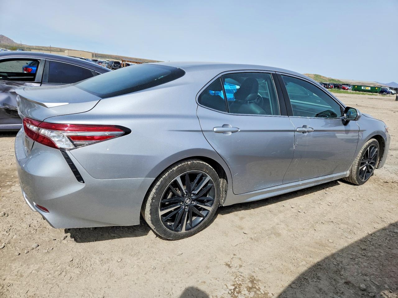 2018 TOYOTA CAMRY XSE photo 5