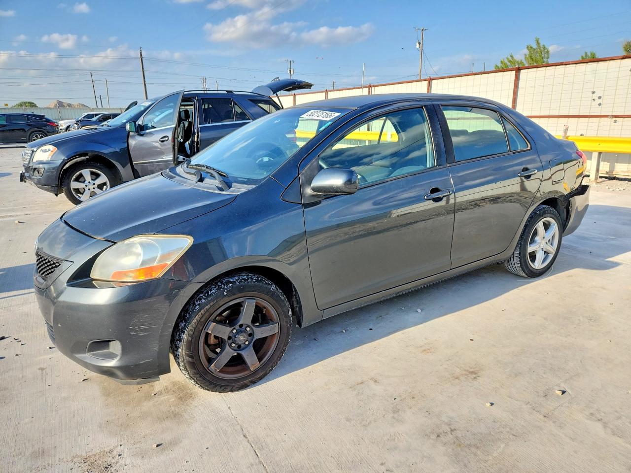 2010 TOYOTA YARIS