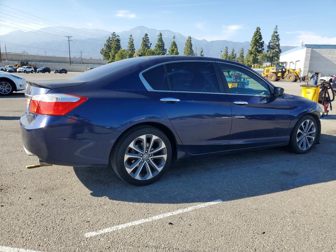 2013 HONDA ACCORD SPORT photo 5