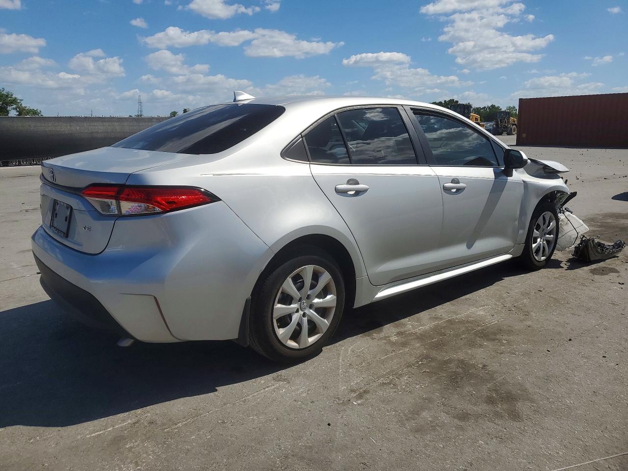 2025 TOYOTA COROLLA LE photo 5