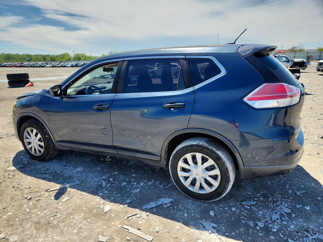 2016 NISSAN ROGUE S photo 3
