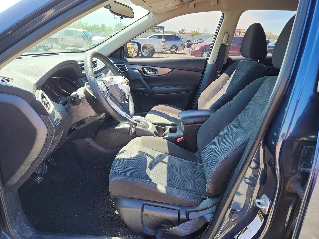 2016 NISSAN ROGUE S photo 13