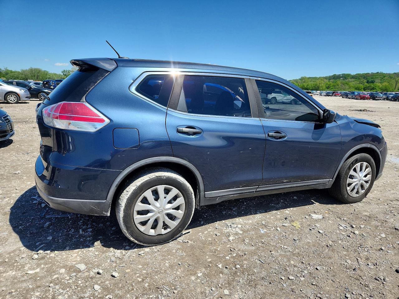 2016 NISSAN ROGUE S photo 5