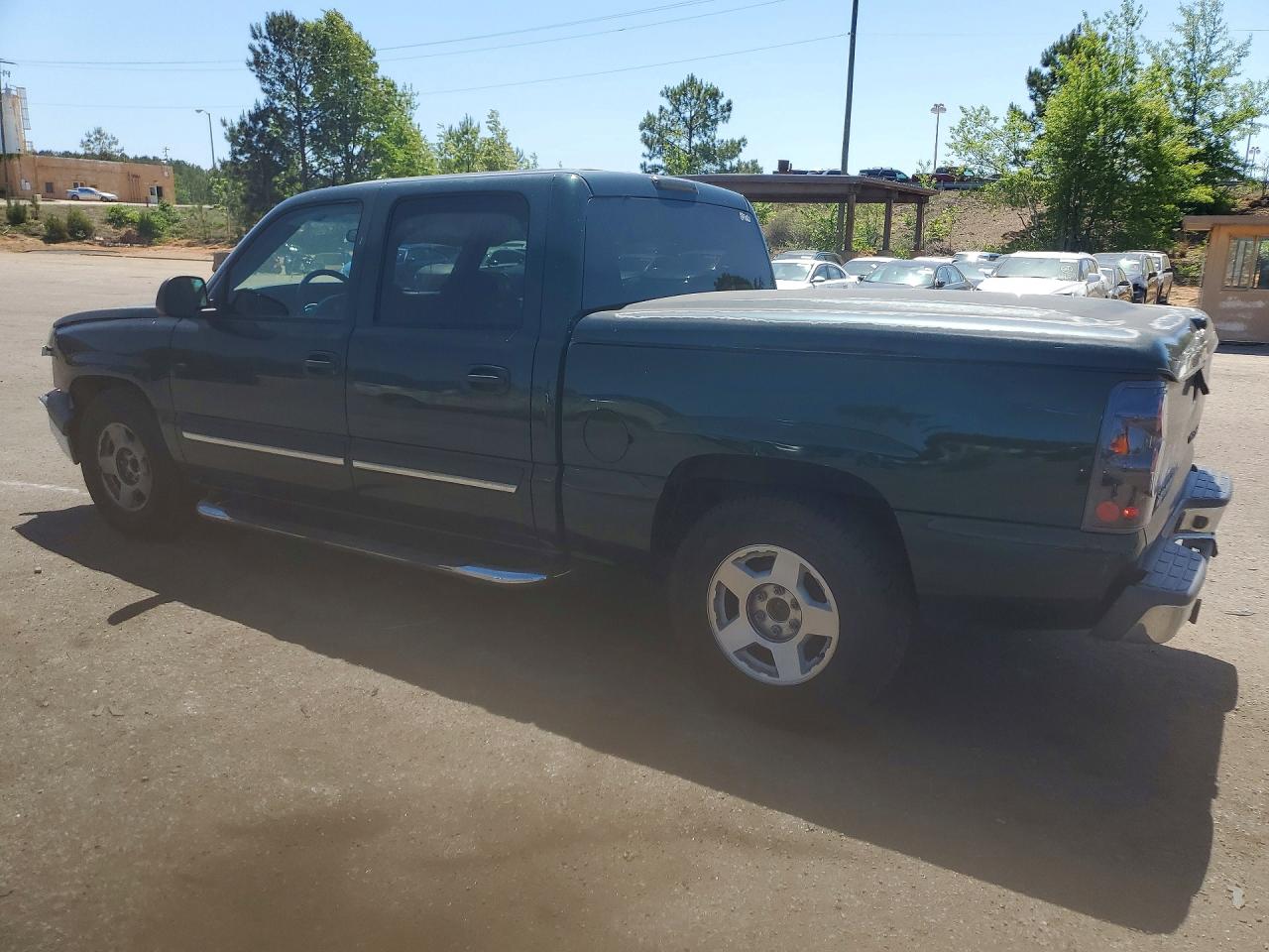 2005 CHEVROLET SILVERADO C1500 photo 2