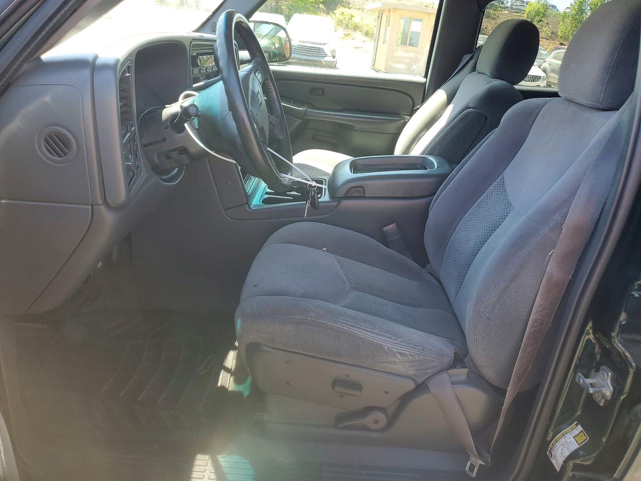 2005 CHEVROLET SILVERADO C1500 photo 7