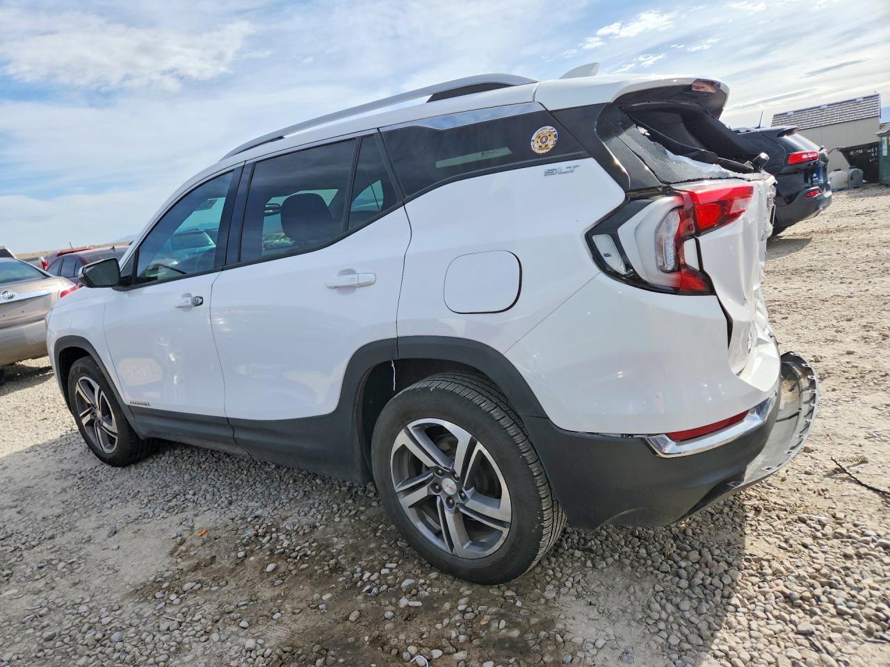 2020 GMC TERRAIN SLT photo 2