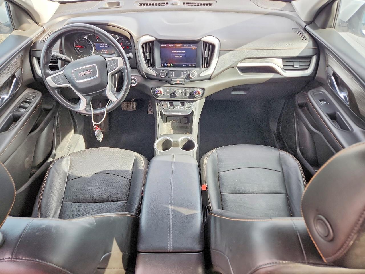 2020 GMC TERRAIN SLT photo 8