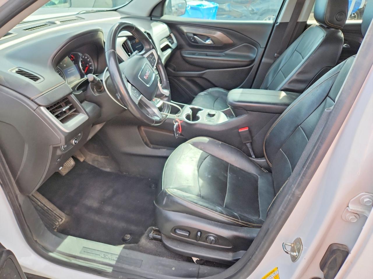 2020 GMC TERRAIN SLT photo 7