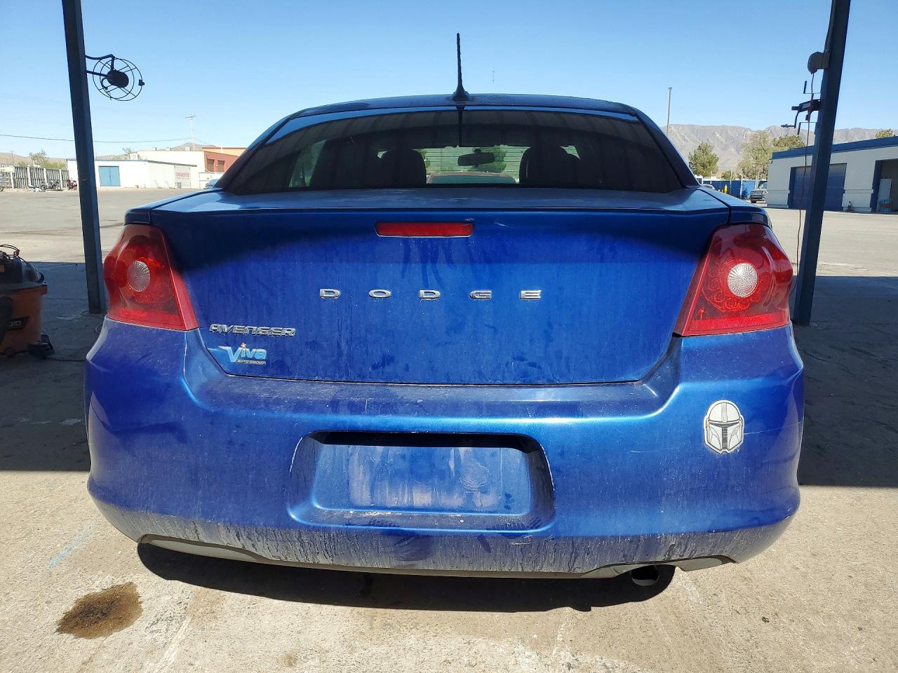2014 DODGE AVENGER SE photo 11