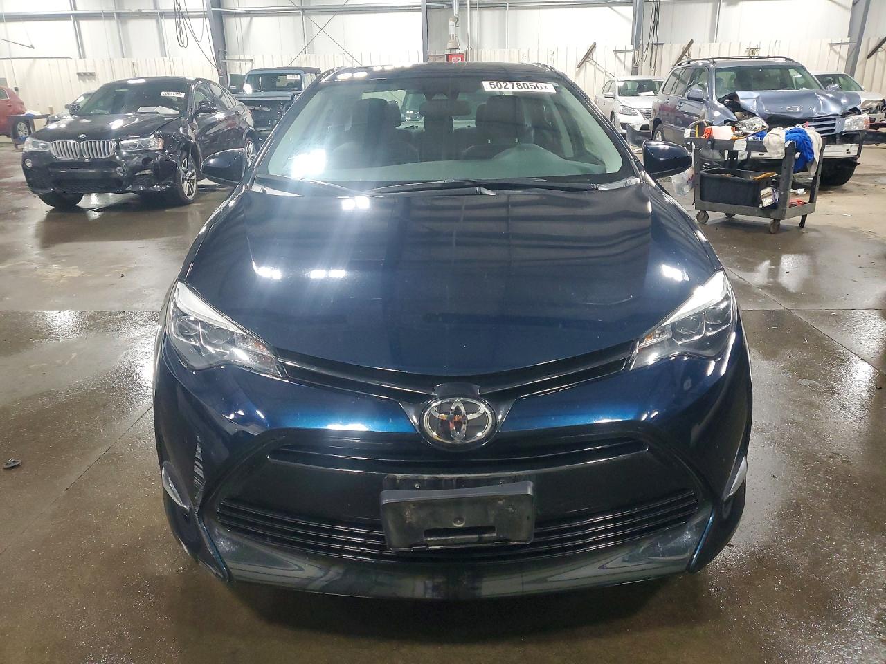 2018 TOYOTA COROLLA XLE photo 13