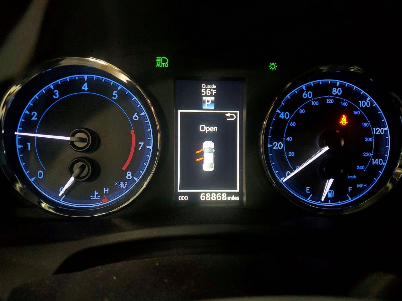 2018 TOYOTA COROLLA XLE photo 25