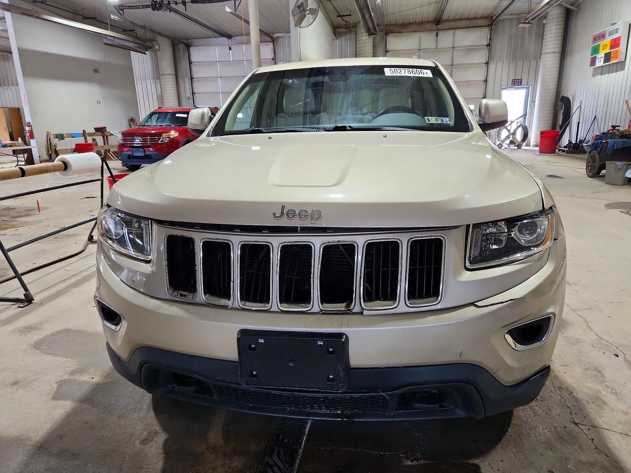 2015 JEEP GRAND CHEROKEE LAREDO photo 9