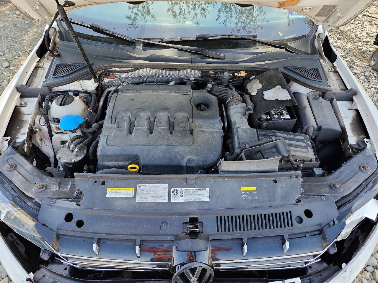 2015 VOLKSWAGEN PASSAT SE photo 21