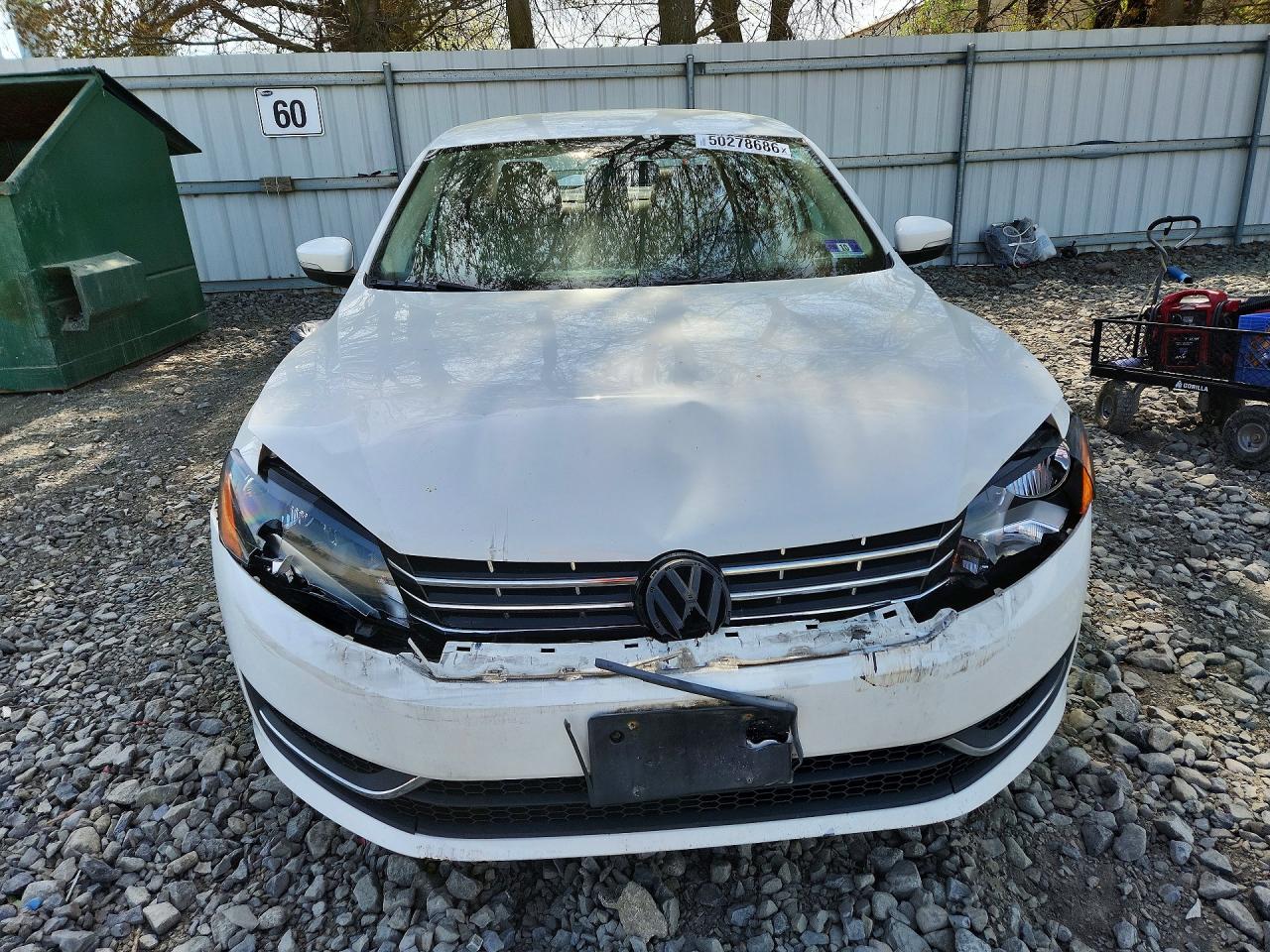 2015 VOLKSWAGEN PASSAT SE photo 9