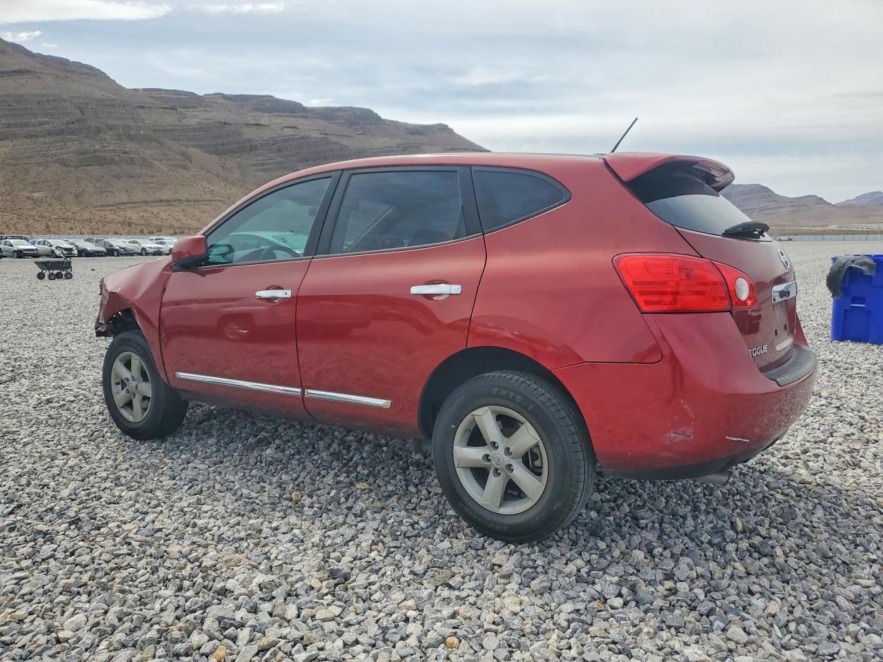 2013 NISSAN ROGUE S photo 3