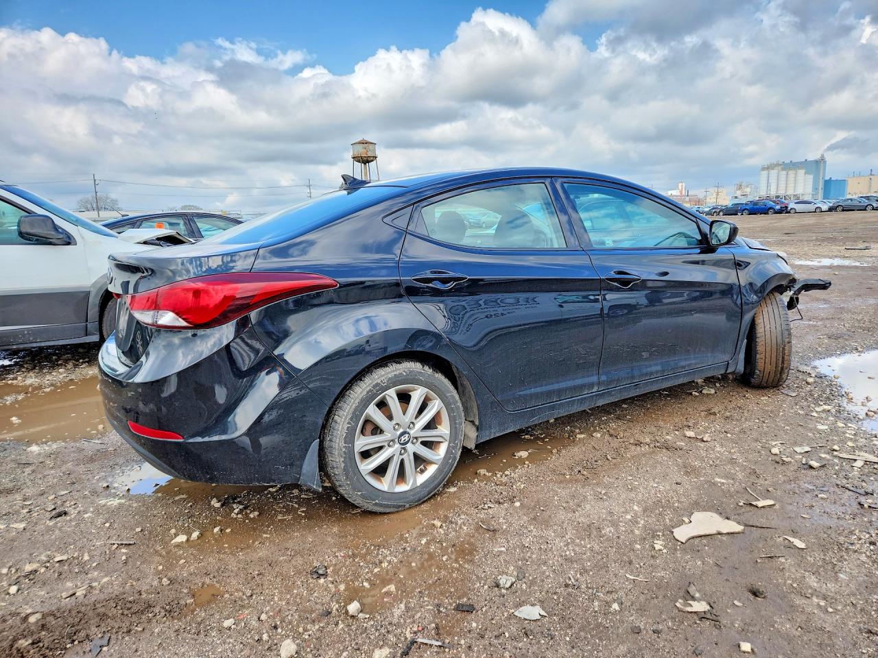 2015 HYUNDAI ELANTRA SE photo 5