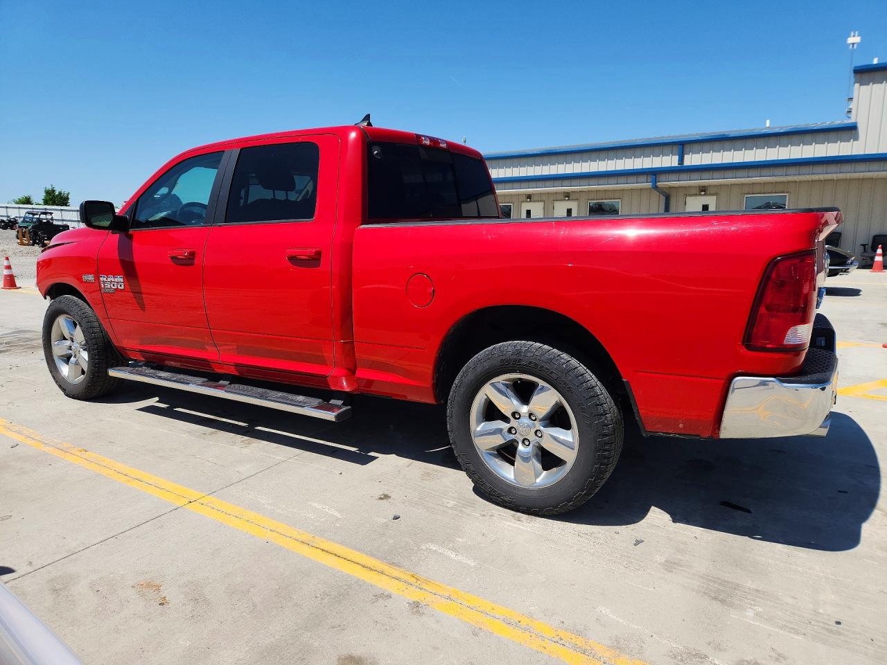 2019 RAM 1500 photo 2