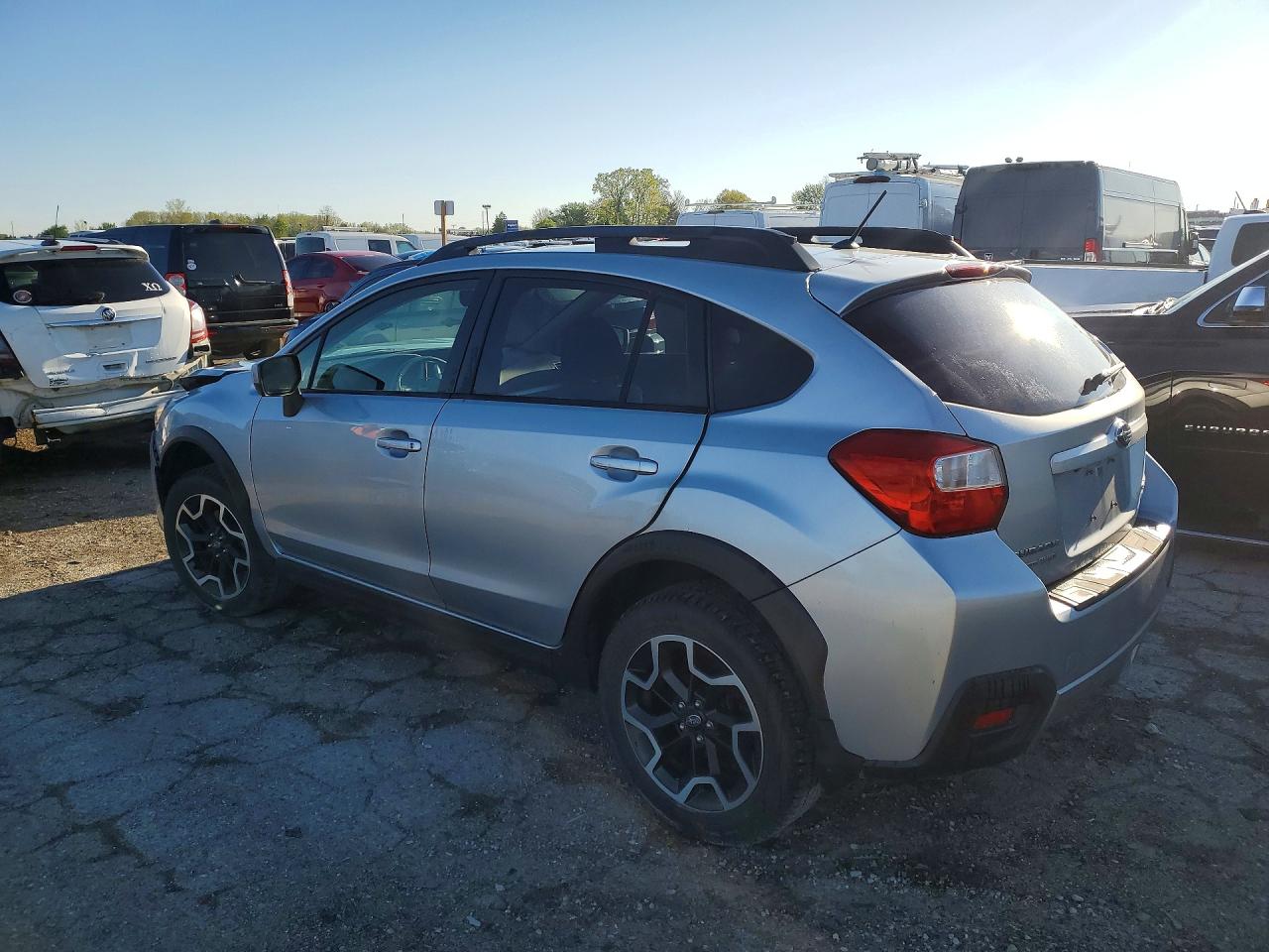 2017 SUBARU CROSSTREK PREMIUM photo 2