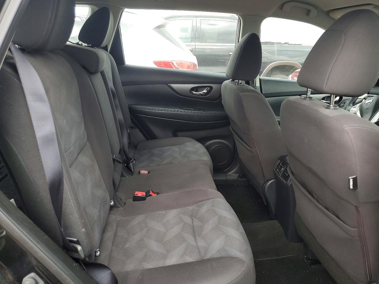 2016 NISSAN ROGUE S photo 19