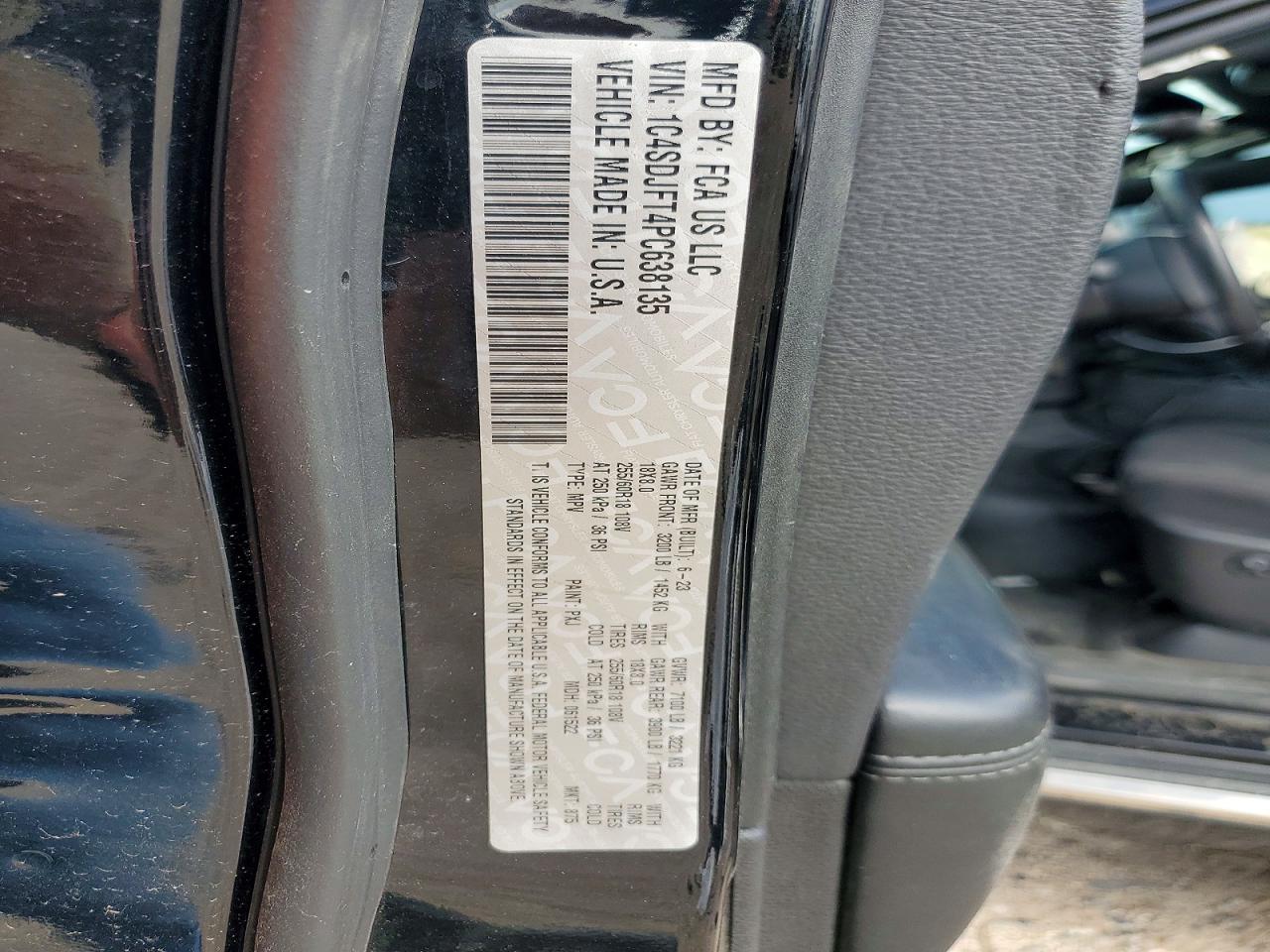 2023 DODGE DURANGO photo 25