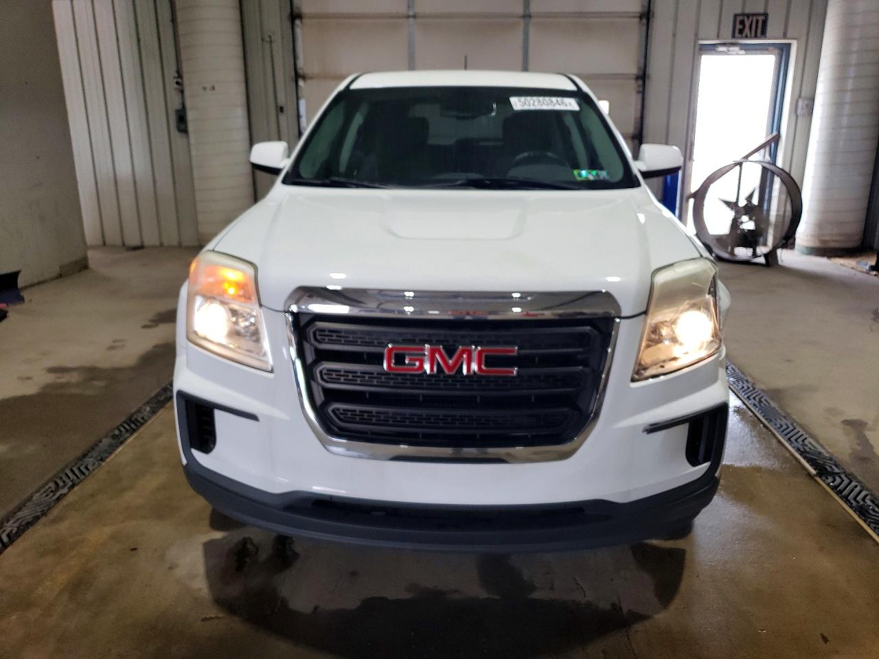 2017 GMC TERRAIN SLE photo 13