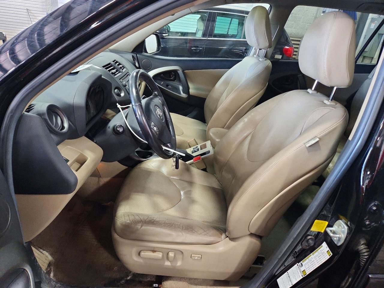 2012 TOYOTA RAV4 LIMITED photo 13