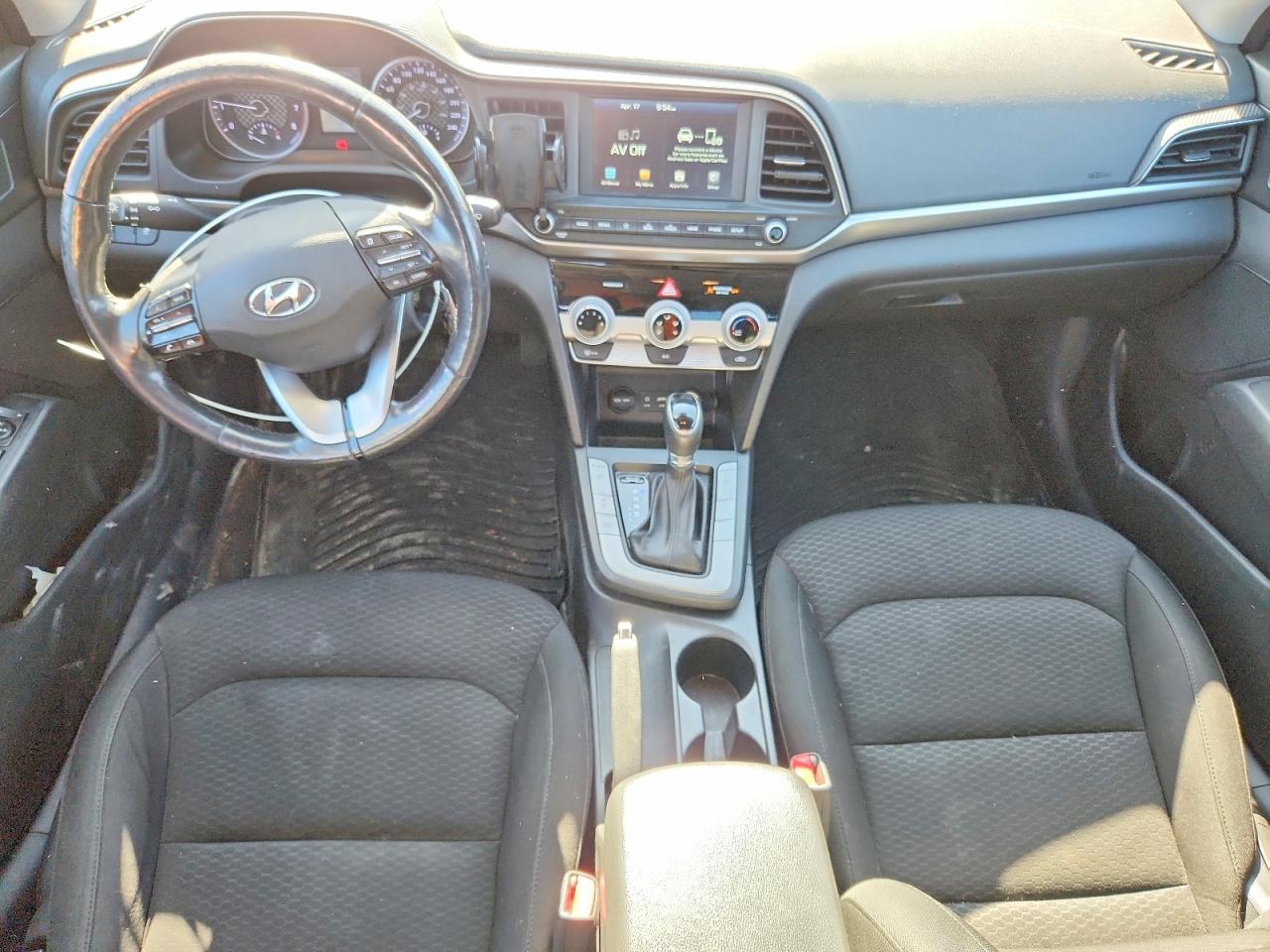 2019 HYUNDAI ELANTRA SE photo 15