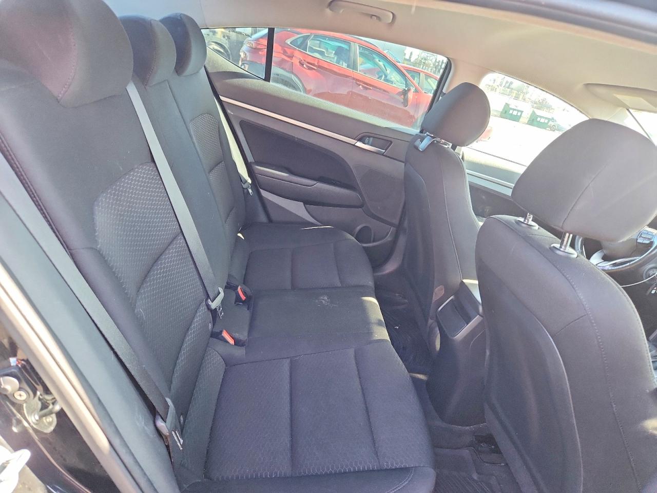2019 HYUNDAI ELANTRA SE photo 19