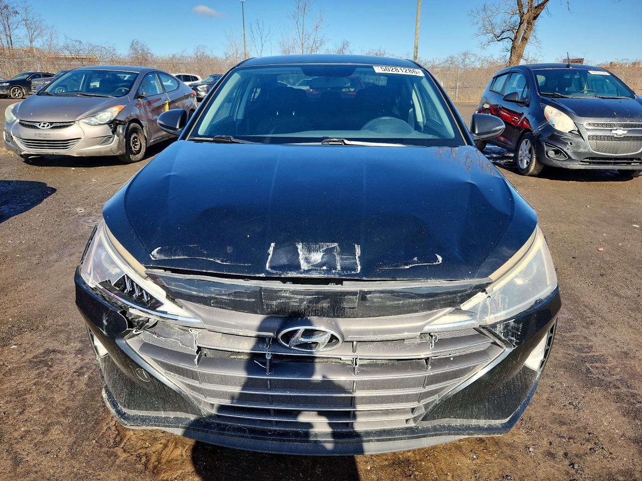 2019 HYUNDAI ELANTRA SE photo 9