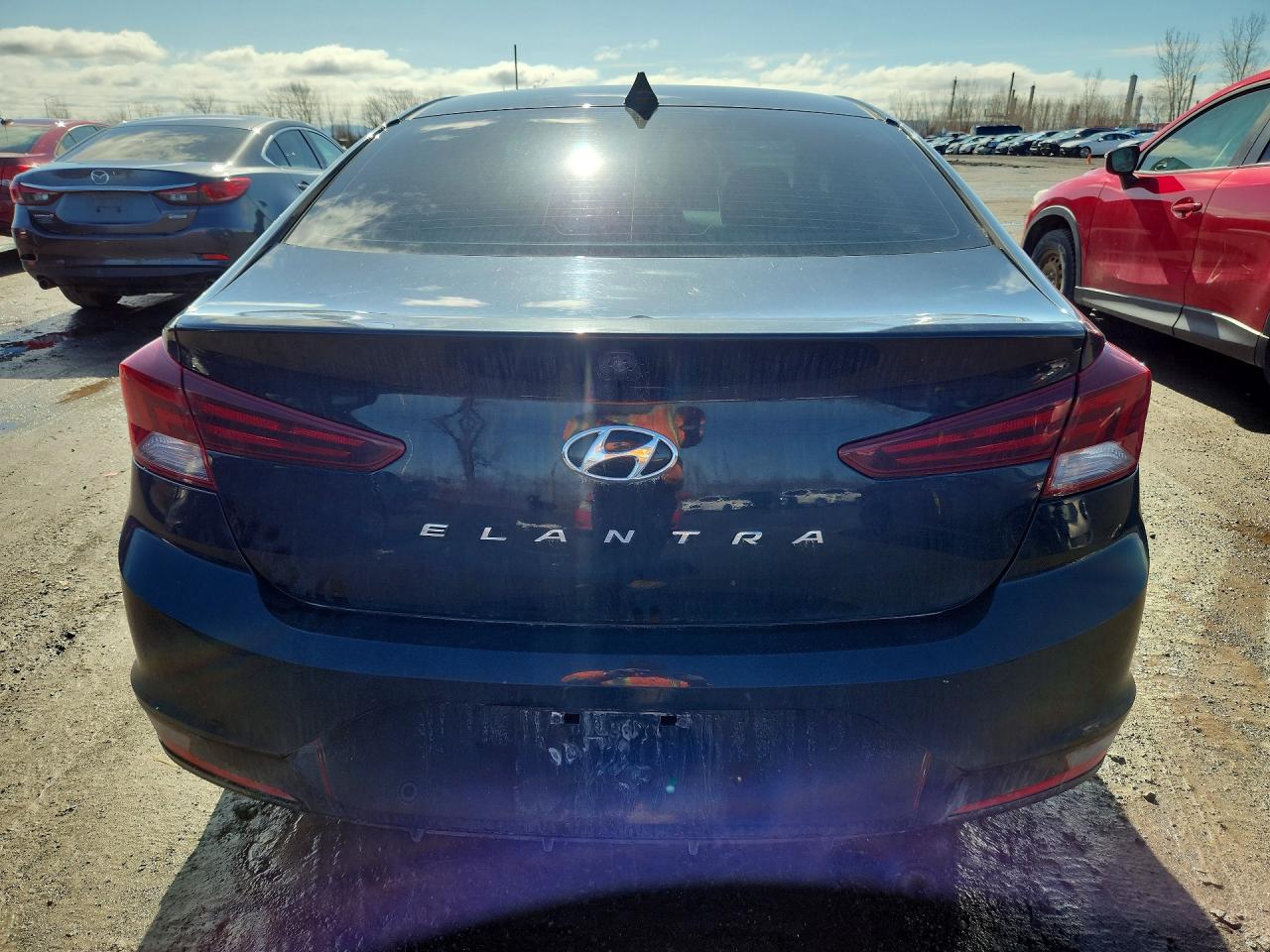 2019 HYUNDAI ELANTRA SE photo 11