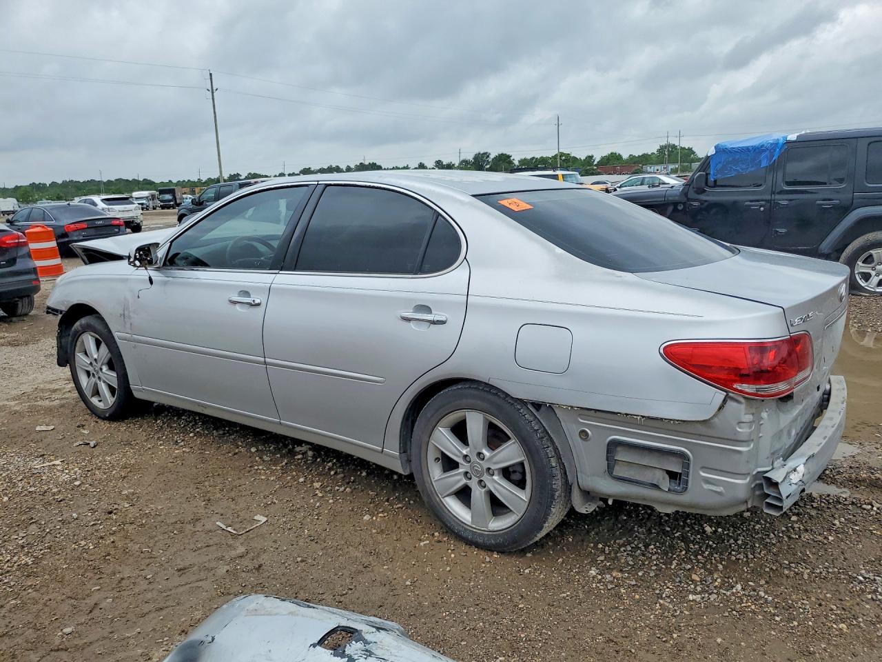 2005 LEXUS ES 330 photo 2