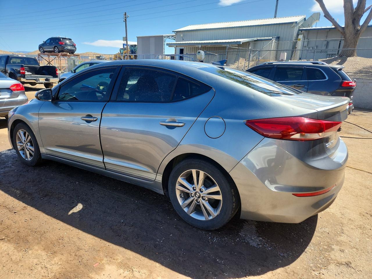2017 HYUNDAI ELANTRA SE photo 3