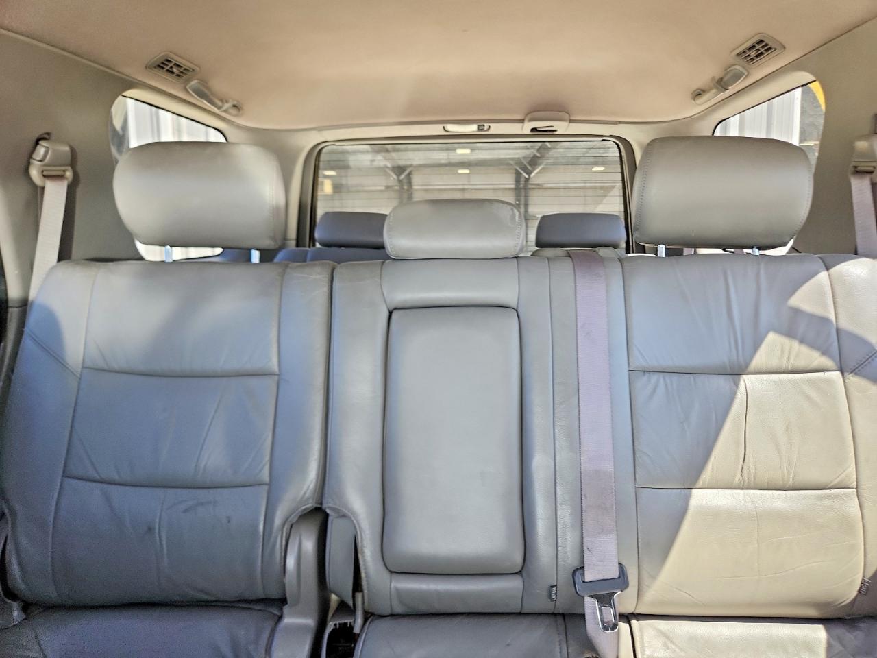 2002 TOYOTA SEQUOIA LIMITED photo 28