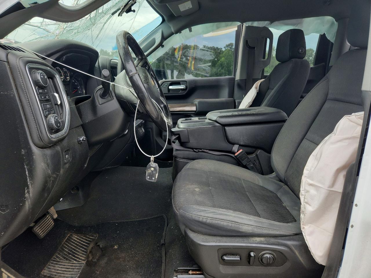 2019 CHEVROLET SILVERADO K1500 LT photo 13