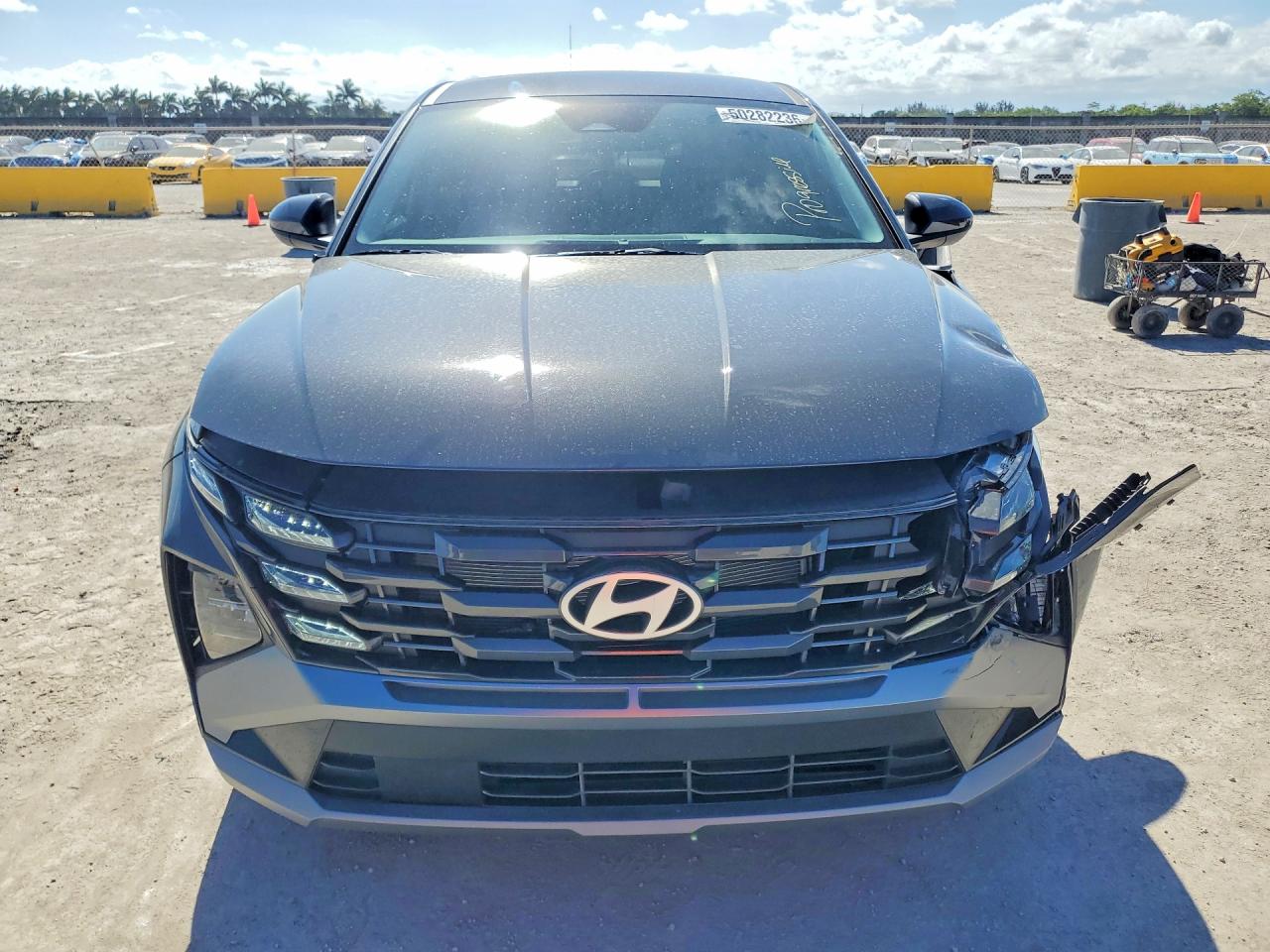 2026 HYUNDAI TUCSON SE photo 9